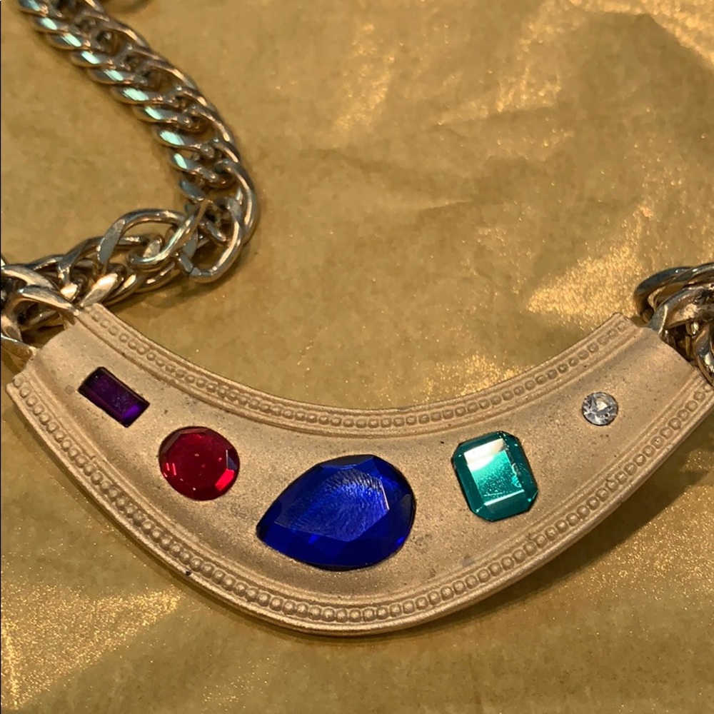PARKLANE CHOKER  NECKLACE GOLD COLOR CURVED BAR